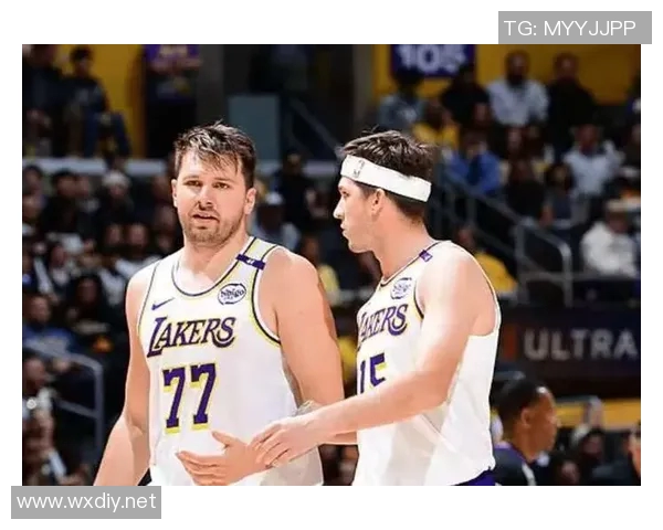 最后时刻被罚下！东契奇致命三分犯规 詹皇空砍准三双雄鹿险胜湖人