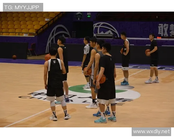 体坛午爆｜欧冠淘汰赛附加赛今晚抽签，山东男篮明晚迎战广州龙狮