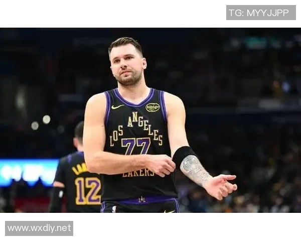 湖人全员健康迎战快船!东契奇确认复出,里夫斯解除出场时间限制