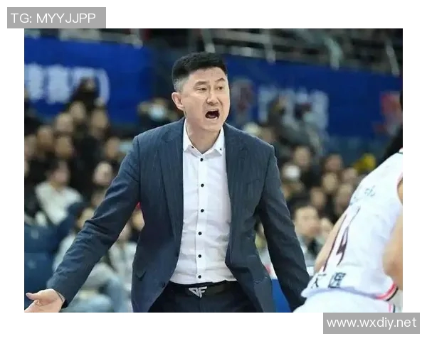 3人驰援，杜锋官宣，2后卫+1前锋，1400万或白费，朱芳雨背锅